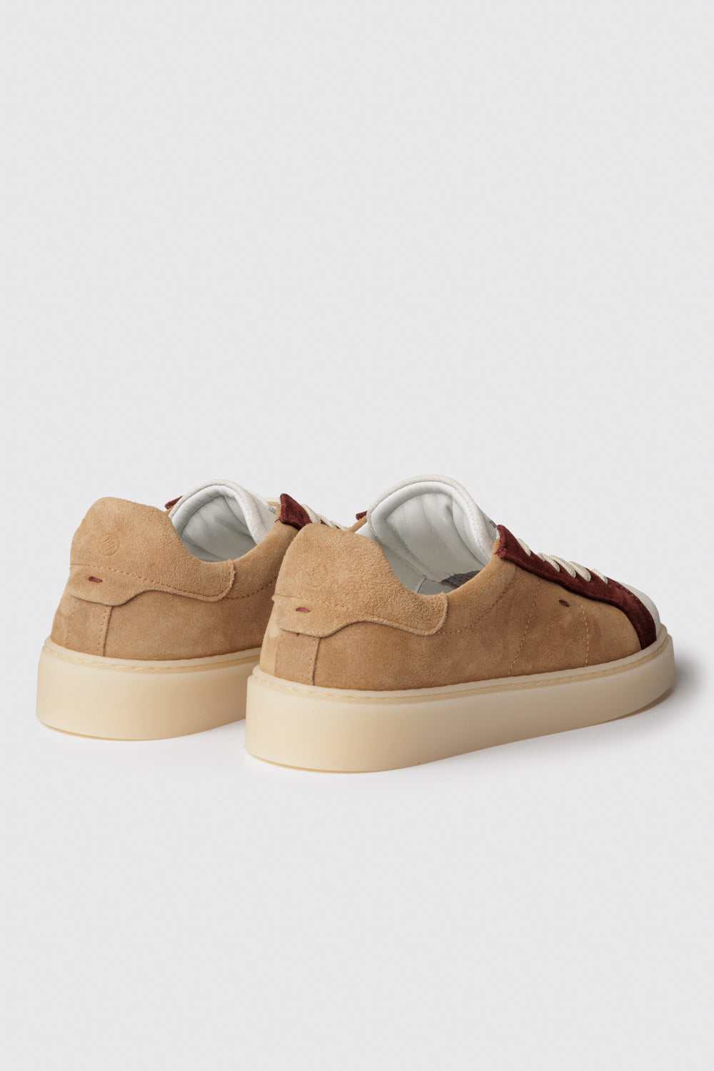 Sneakers in camoscio tricolore beige/bianco/bordeaux