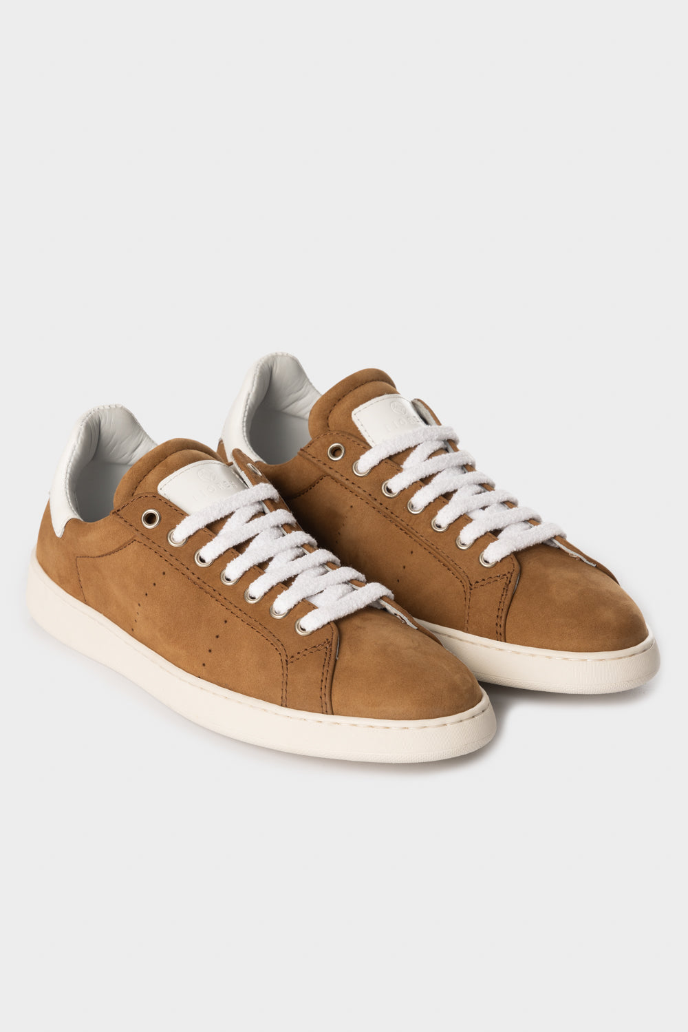 Sneakers in nabuk cognac