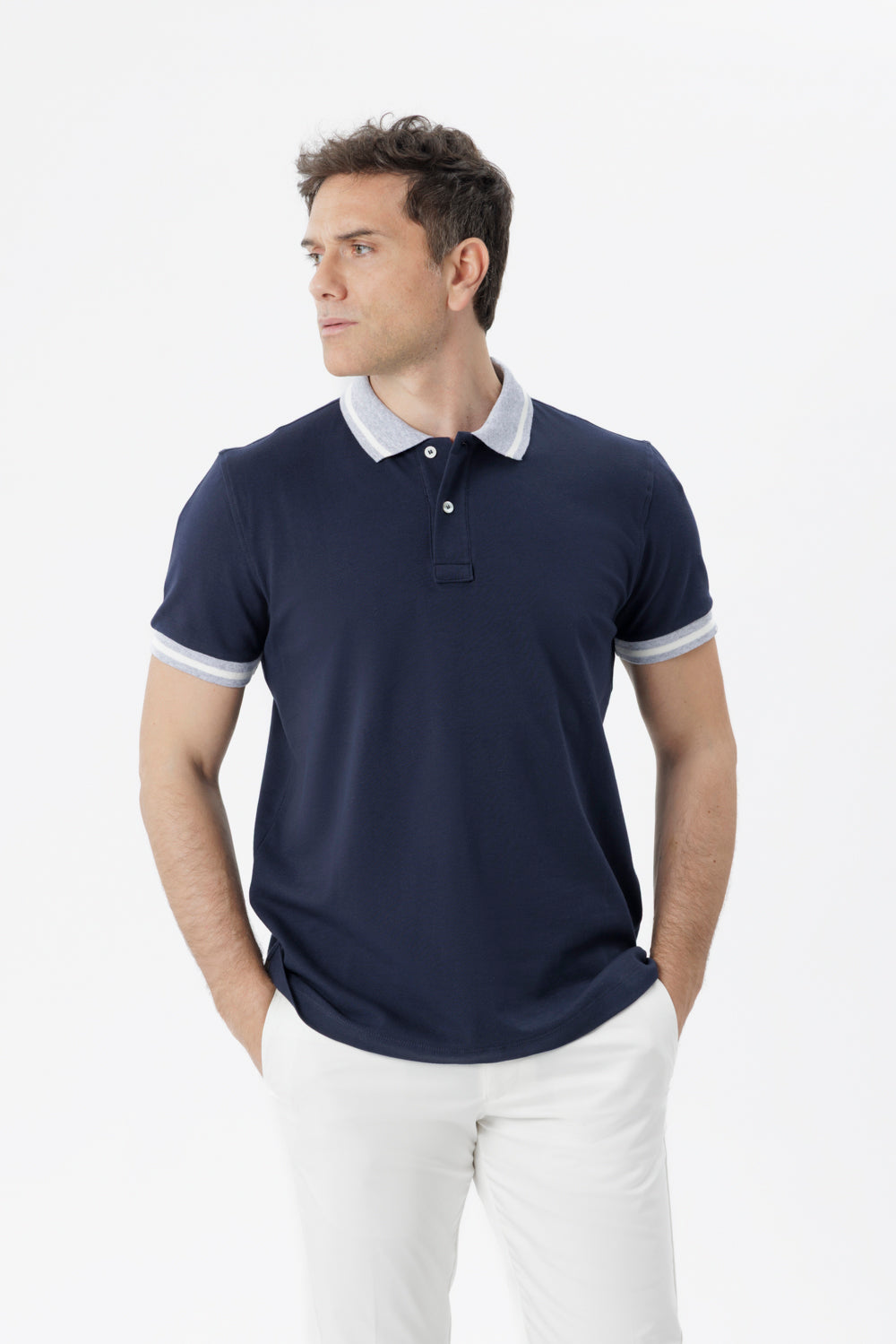 Polo con dettagli a contrasto blu