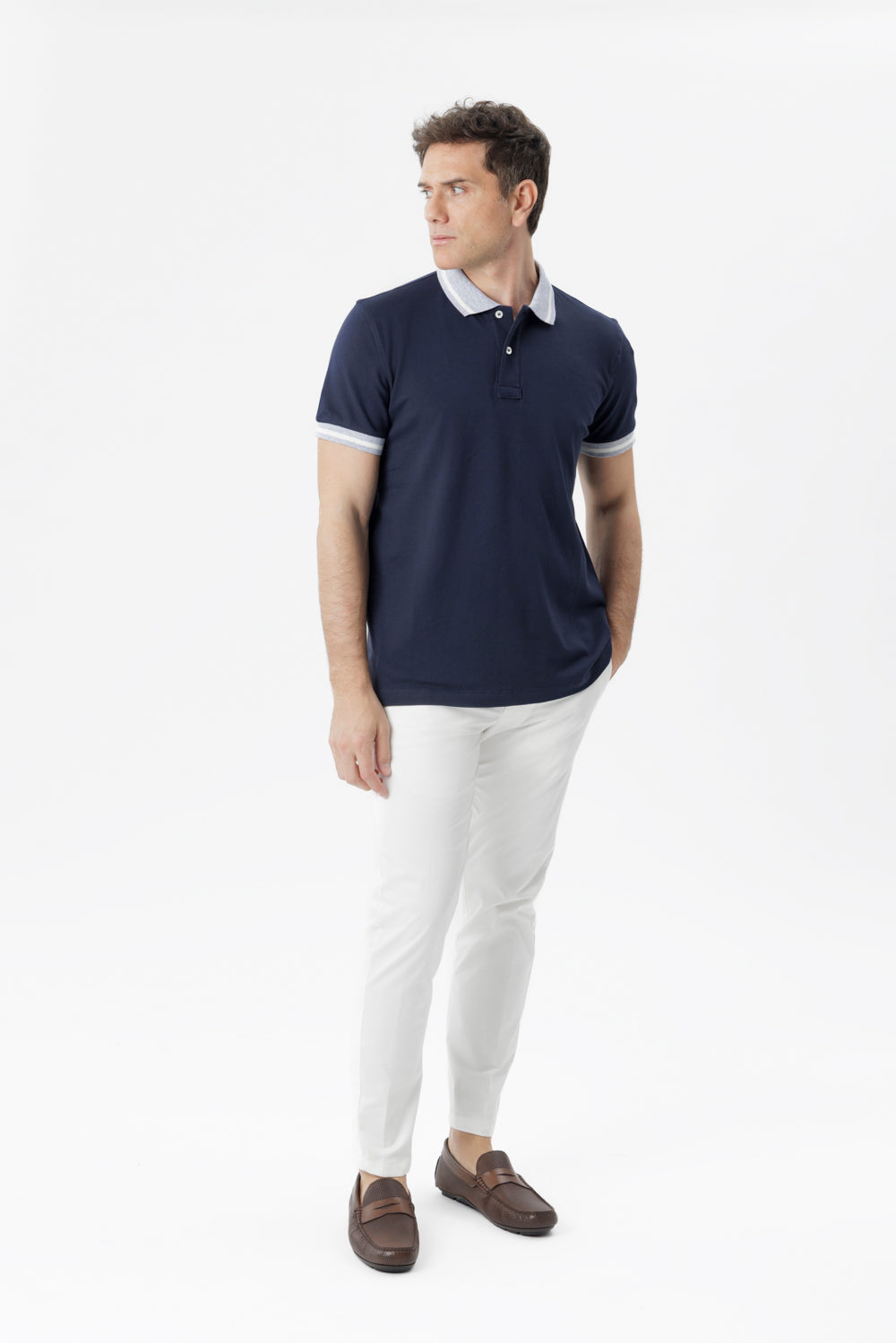 Polo con dettagli a contrasto blu